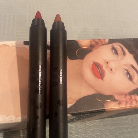 Qveen Makeup New Qveen Partners In Crime Lip Liner Duo Poshmark